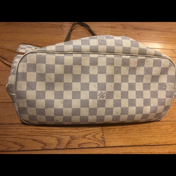Louis Vuitton Neverfull MM - Picture 4 of 7
